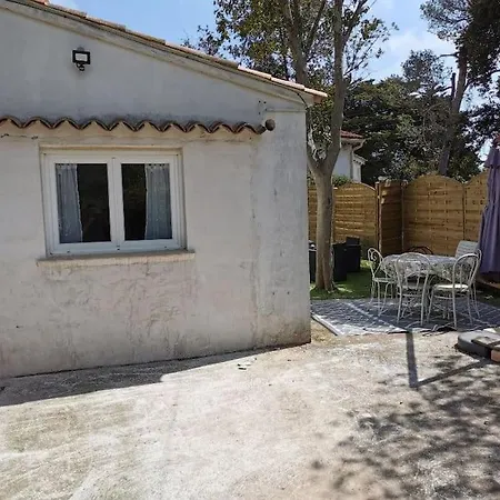 Maison 47m2 A 800 M De La Будинок відпочинку Сен-Рафаель